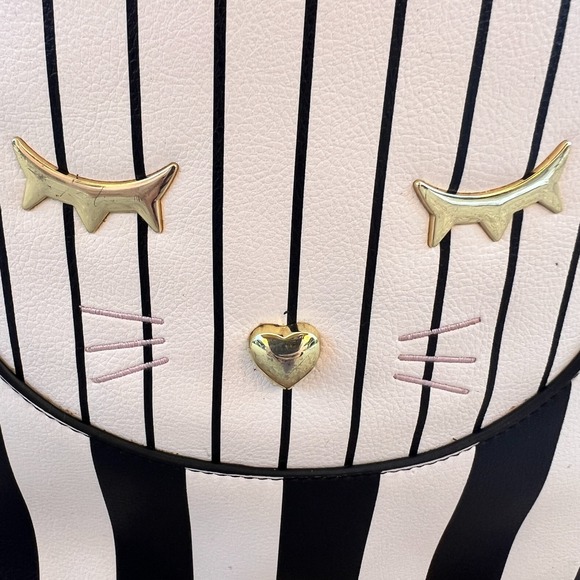 Betsey Johnson Striped Cat Mini Backpack Purse Gold Heart Nose Kawaii Y2K Bag - Picture 2 of 11